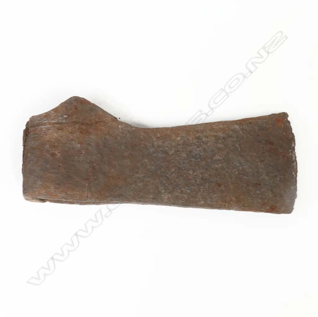An early Māori trade axe head, Image 1++